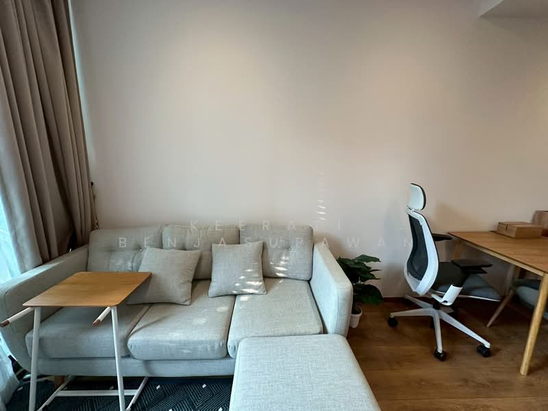 Noble BE33, Bangkok