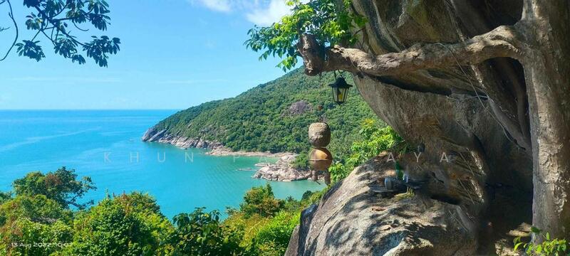 Surrounded by a national park and beaches, Koh Phangan – owned oceanfront land with public access, Surat Thani