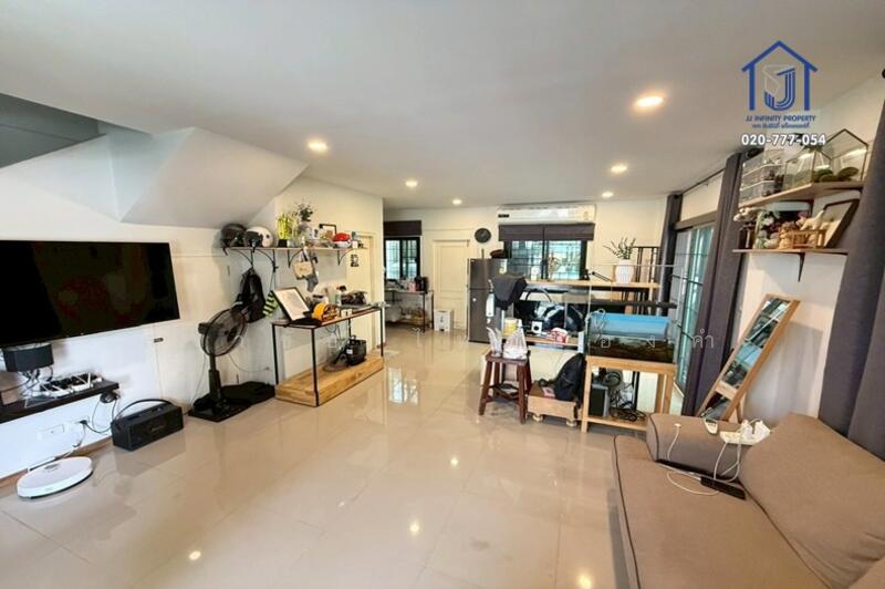 ทาวน์โฮม 2 ชั้น ซอยทรงพล 1 หลังมุม ลำลูกกา คลอง 2 ใกล้ BTS สถานีคูคต, Pathum Thani