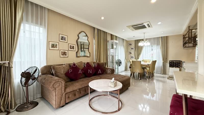 Passorn Prestiege Luxe Pattanakarn, Bangkok