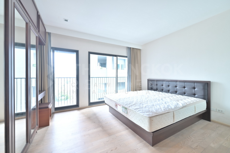 Noble Reveal, Bangkok