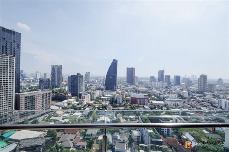 BEATNIQ Sukhumvit 32, Bangkok