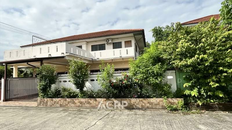 RARE FIND! Massive 73 Sq.wa. Home (Detached Vibe) with Unblocked Canal View in Nontaburi, Nonthaburi