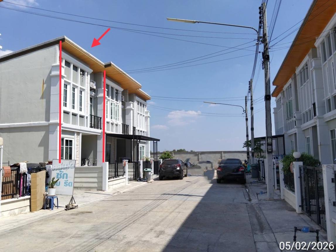 ทาวน์เฮ้าส์ โกลเด้น นีโอ โคราช-เทอร์มินอล เมืองนครราชสีมา นครราชสีมา