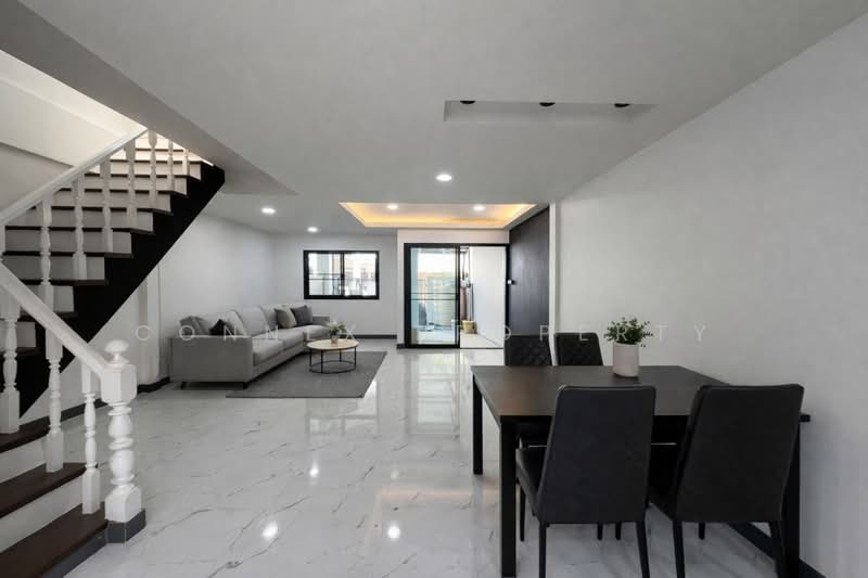 Bodinthraraksa 4, Bangkok