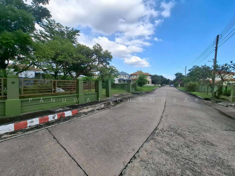 หมู่บ้านสารินซิตี้, Samut Sakhon