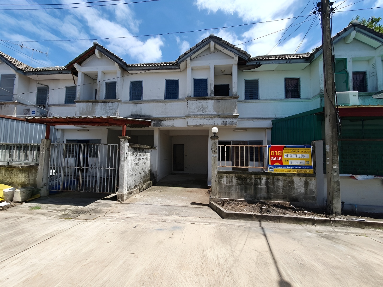 Townhouse at Premaphum Project, Lam Luk Ka