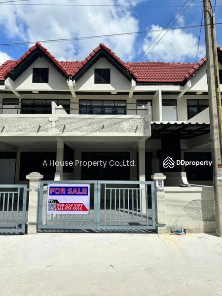 Townhouse for sale, cheap price, completely renovated, Sriracha., Chon Buri (Pattaya)