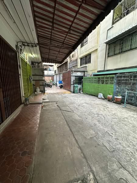3-BR Townhouse, Bangkok