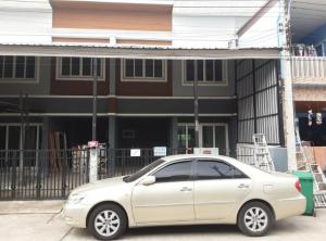 Townhouse in Klong Luang, Pathum Thani