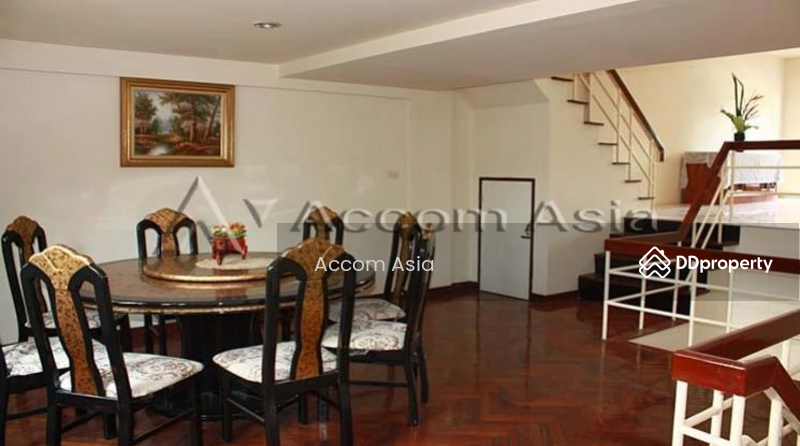 4 Bedrooms Townhouse for Sale and Rent in Sukhumvit, Bangkok near BTS Phra khanong at Regent 71, Bangkok