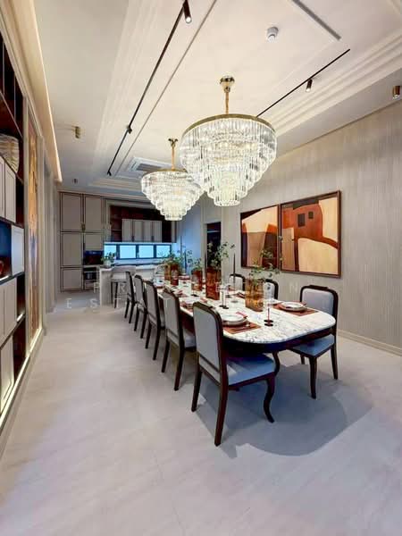 CONNOISSEUR Phatthanakan, Bangkok