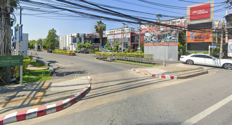 Metro Park Sathorn, Bangkok