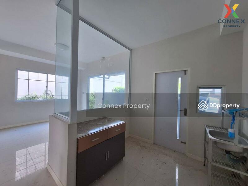 Indy Westgate, Nonthaburi