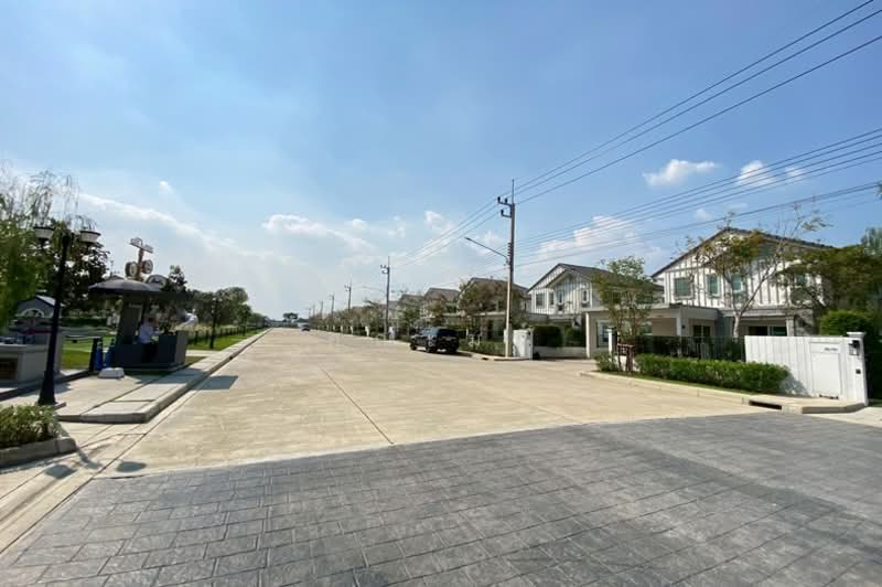 Villaggio Lamlukka-Wongwaen, Pathum Thani