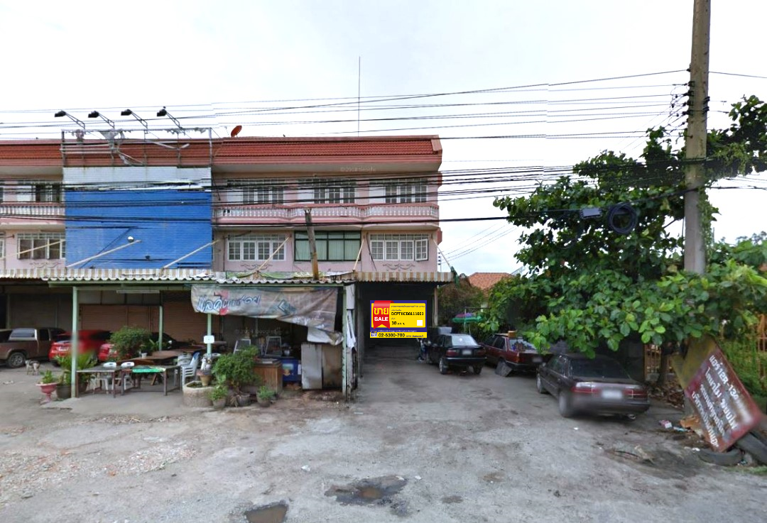 Commercial Townhouse in Pathum Thani City