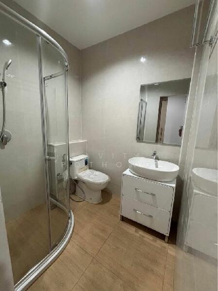 2-Bedroom Townhouse, Bangkok