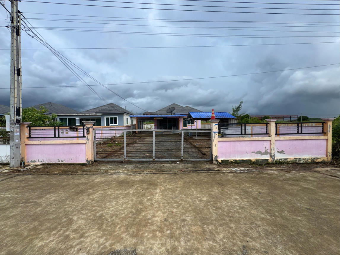 Single House, Outside Rayong Development Project, Nakorn Phetra, Rayong