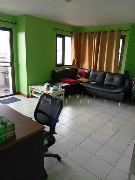 Klongjan Place condominium, Bangkok