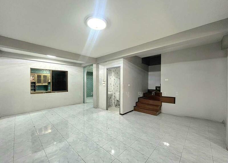 ขาย ทาวน์โฮม 2 ชั้น ต่อเติม ราคาสุดพิเศษ : โครงการสิชล กาญจนาภิเษก, Bangkok