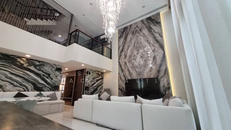 Luxury 5-Story Townhome for Sale, 4 bedrooms, 41 sqw., Phrom Phong area., Bangkok