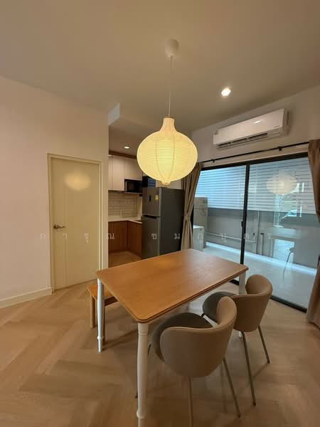 Baan Klang Mueang Bangna-Wongwaen, Samut Prakan