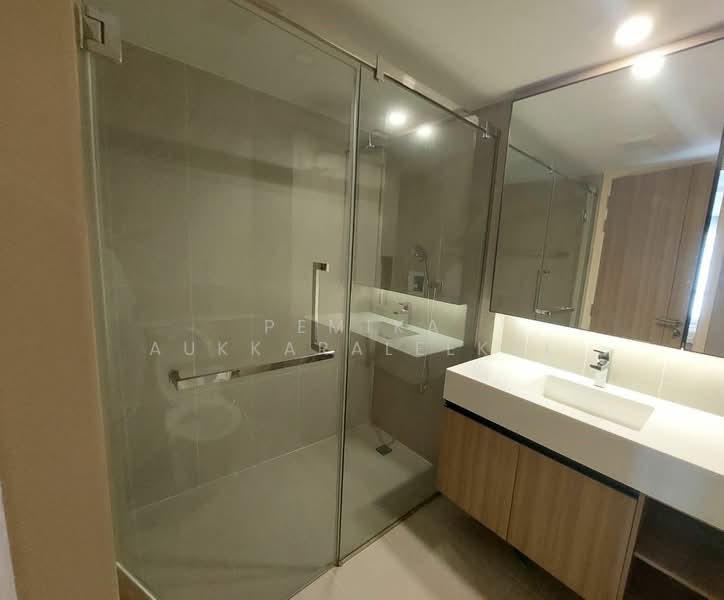 Na Vara Residence, Bangkok