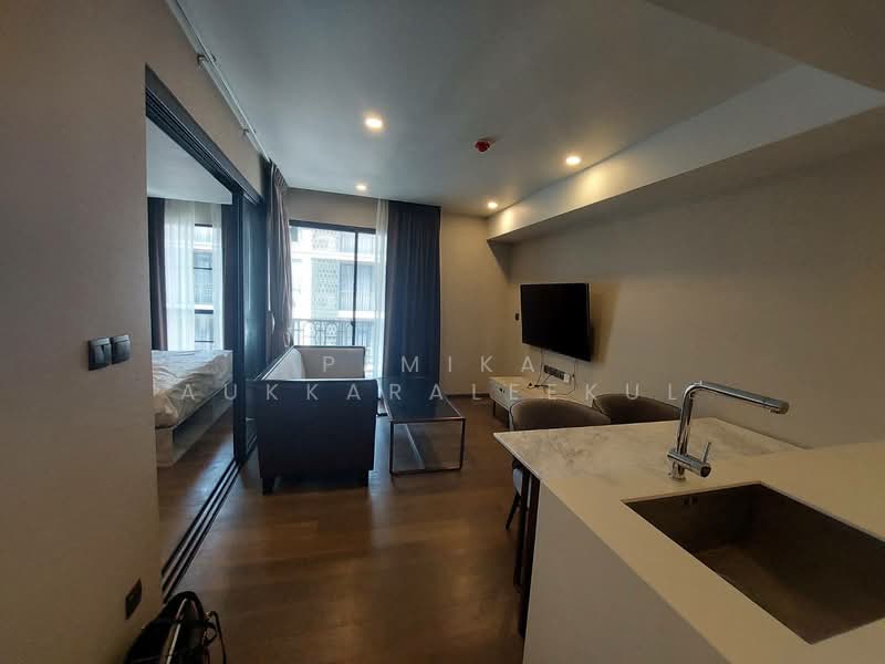 Na Vara Residence, Bangkok