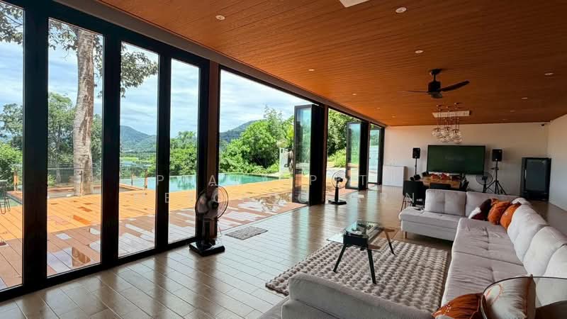 Super Luxury Hillside Pool Villa in Kathu, Phuket