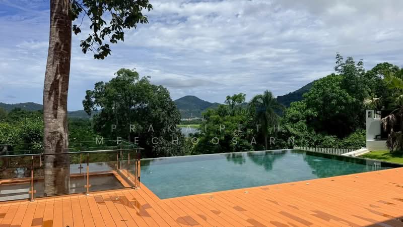 Super Luxury Hillside Pool Villa in Kathu, Phuket