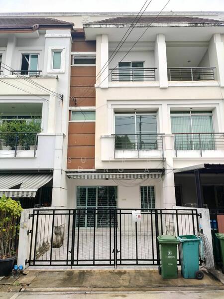 Baan Klang Muang Swiss Town Kaset-Nawamin, Bangkok