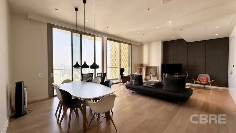 Magnolias Waterfront Residences, bangkok