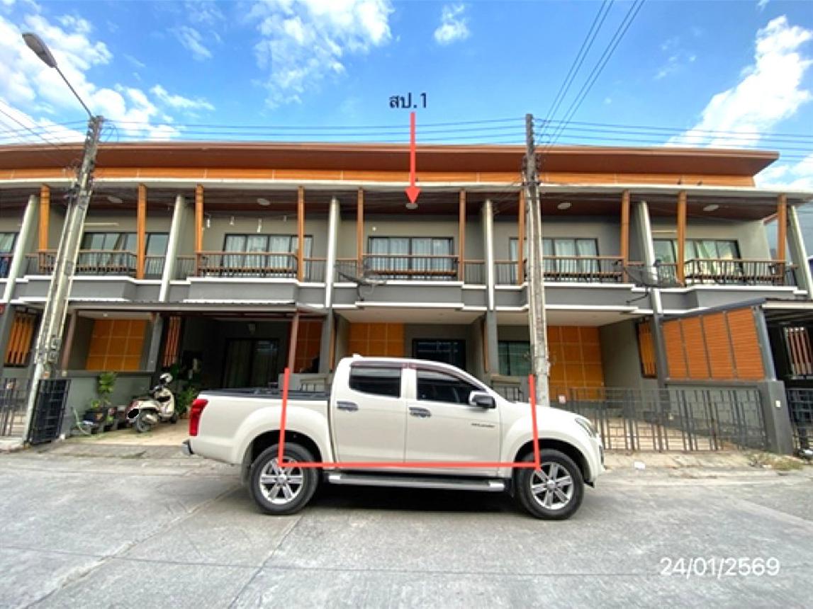 Siam Ayura Townhouse, Ban Bung, Chonburi