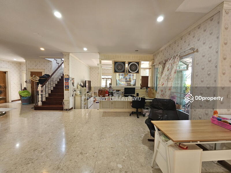 Pruekpirom Sathorn-Ratchapruek, 271 sq m, opposite The Circle., Bangkok