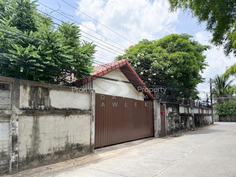 Land Sukhumvit 101, Bangkok