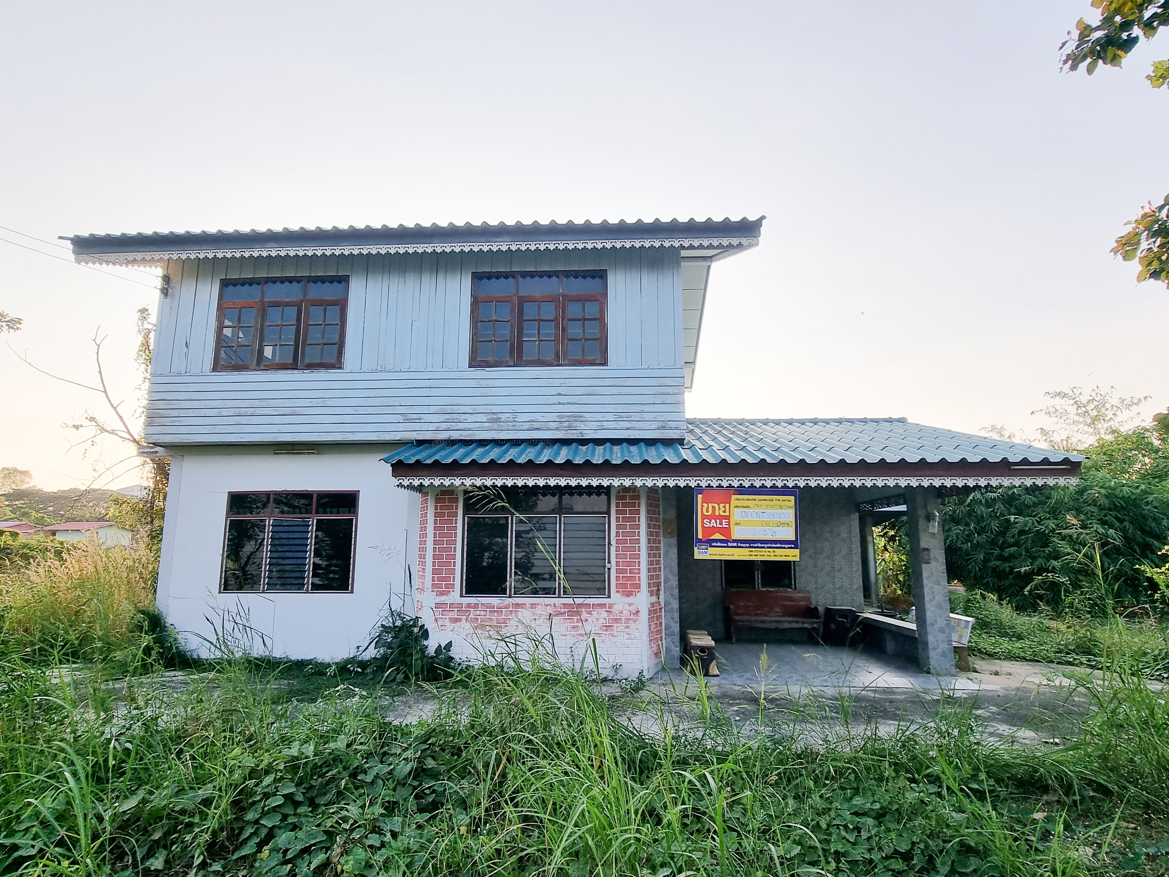 Single House in Wat Sing, Chainat