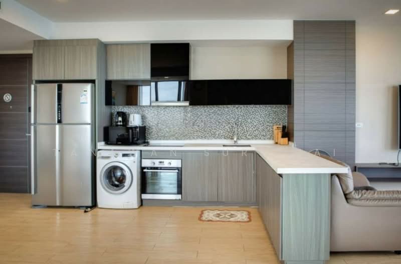 Cetus Beachfront, Chon Buri (Pattaya)