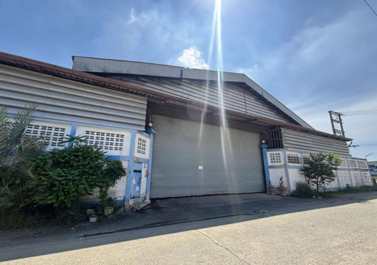 Warehouse in Nakhon Pathom City, Nakhon Pathom Province