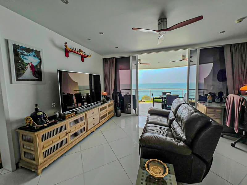 Pure Sunset Beach, Chon Buri (Pattaya)