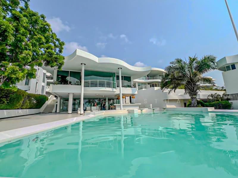Pure Sunset Beach, Chon Buri (Pattaya)
