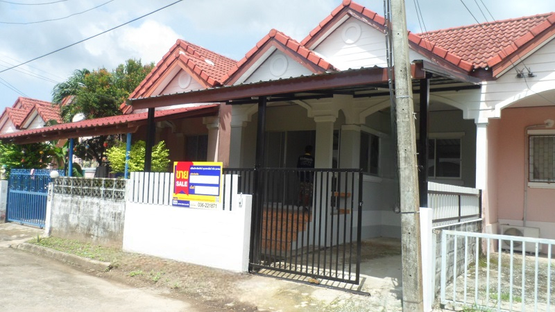 Townhouse project at Baan Suan Saen Suk (Ko Thong) in Nakhon Nayok province