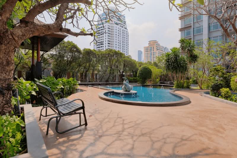 Circle Condominium, Bangkok