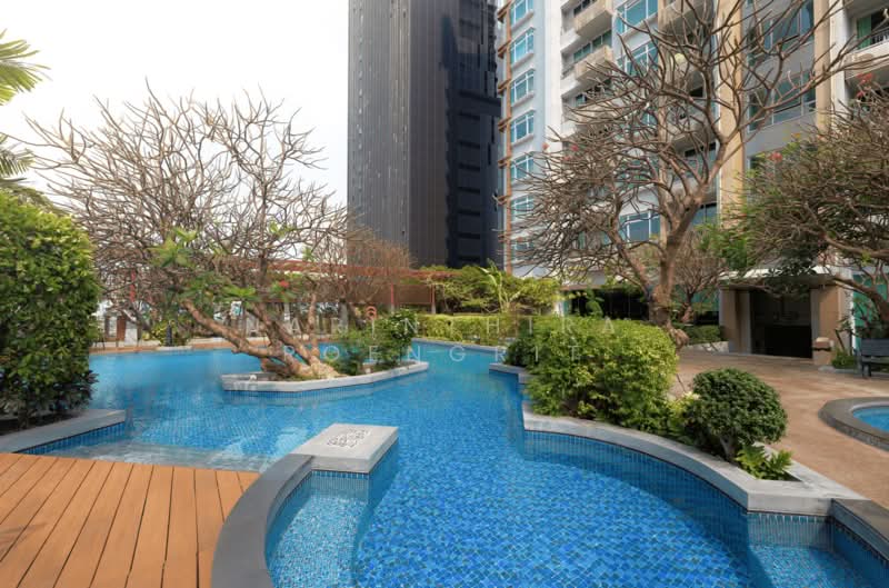 Circle Condominium, Bangkok