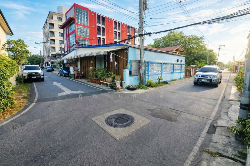 Urgent sale! Corner house, ready for business operation, Ayutthaya, Phra Nakhon Si Ayutthaya
