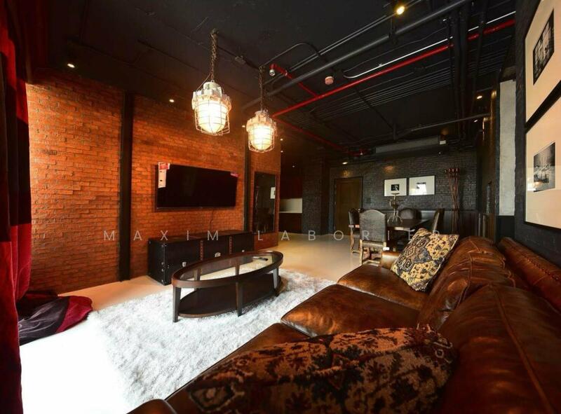 AGUSTON Sukhumvit 22, Bangkok