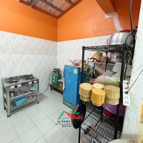 พร้อมชัย เพชรเกษม69, Bangkok
