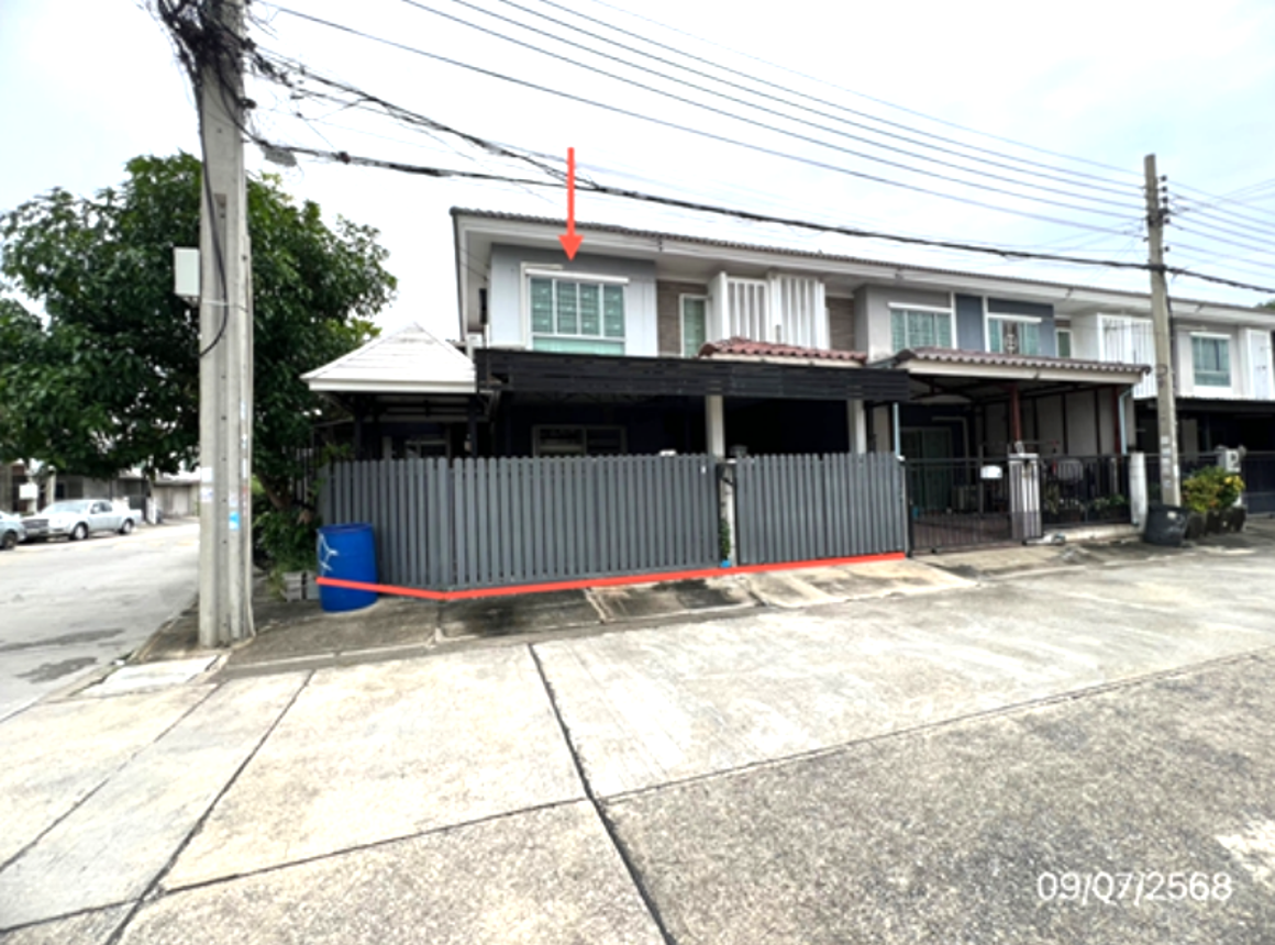 Townhouse Preecha Ville 43 Rama 5 - Nakhon In Bang Yai Nonthaburi