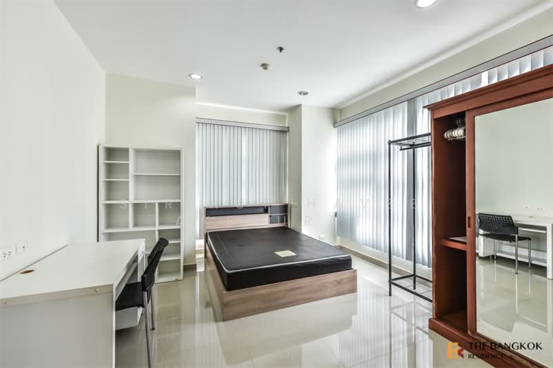 Baan Klang Krung Siam-Pathumwan, Bangkok