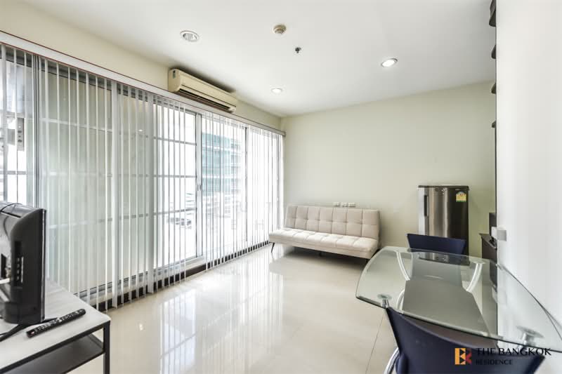 Baan Klang Krung Siam-Pathumwan, Bangkok