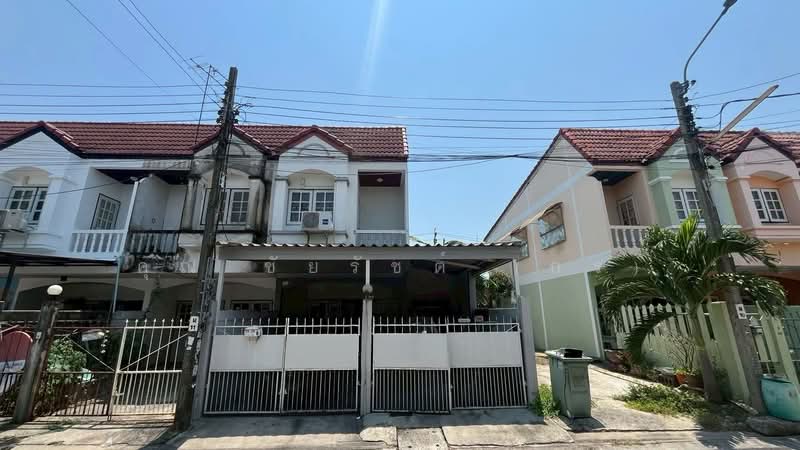 ทาวน์เฮ้าส์ ซอยโกสุมรวมใจ 38 หลังมุม ราคาถูก, Bangkok